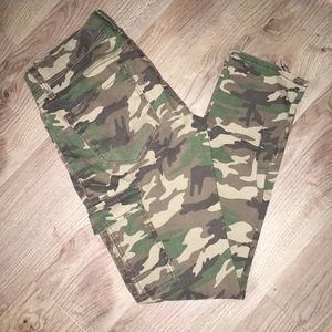 Camo skinny jeans size 27